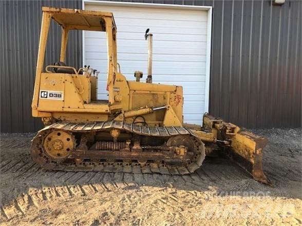 CAT D3B Rupsdozers
