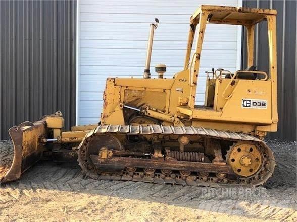 CAT D3B Rupsdozers