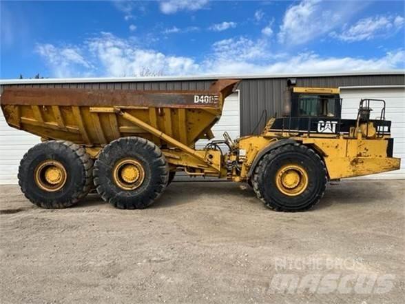 CAT D400E Knik dumptrucks