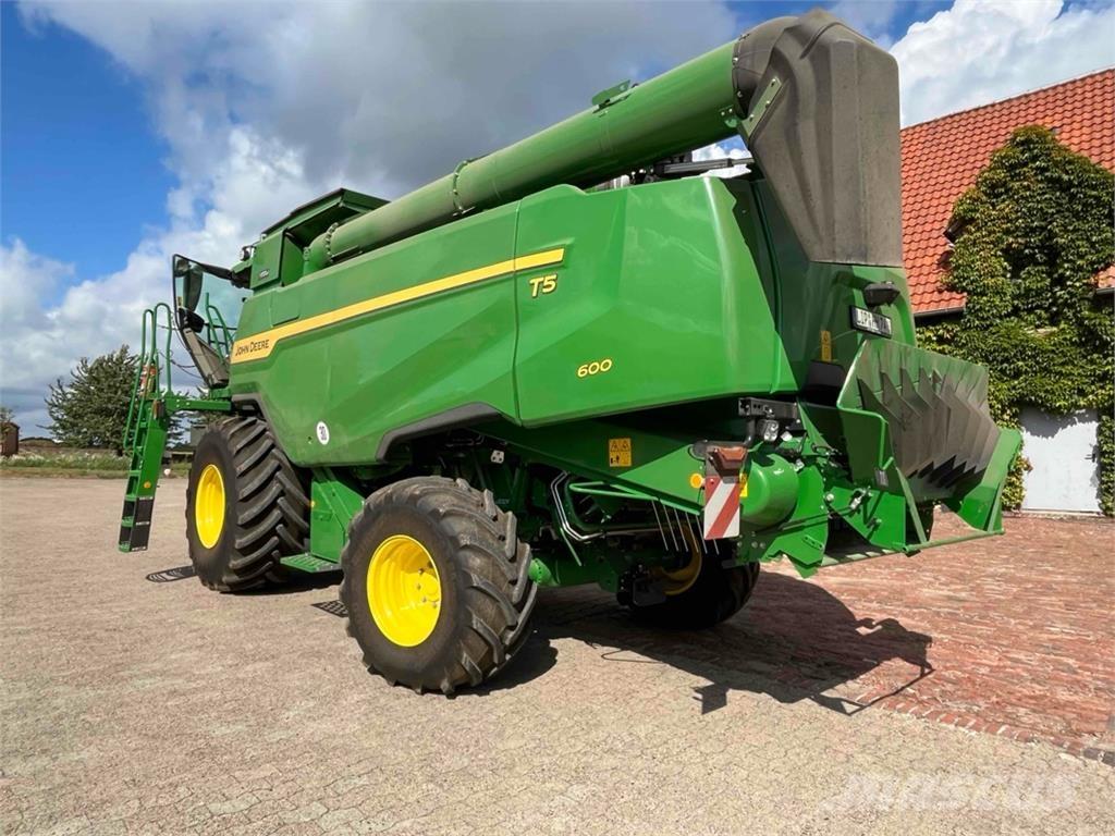 John Deere T5 600 Maaidorsmachines