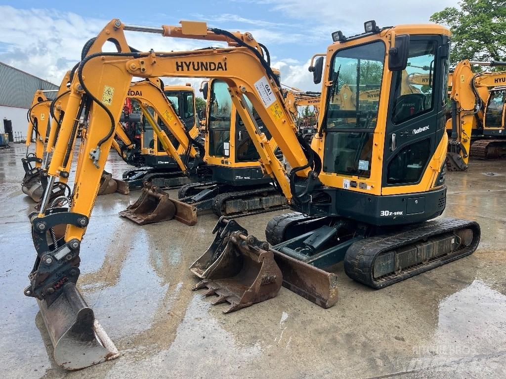 Hyundai R30 Z-9AK Minigraafmachines < 7t