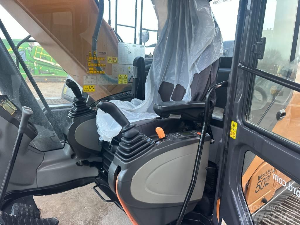CASE CX 300D Rupsgraafmachines