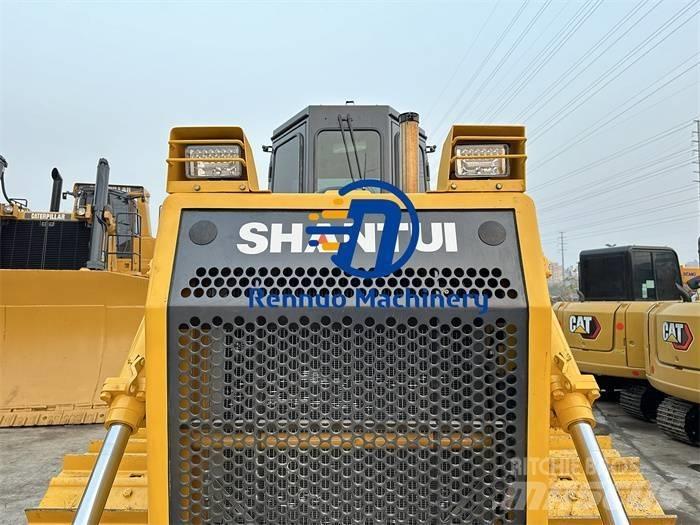 Shantui SD 16 Rupsdozers
