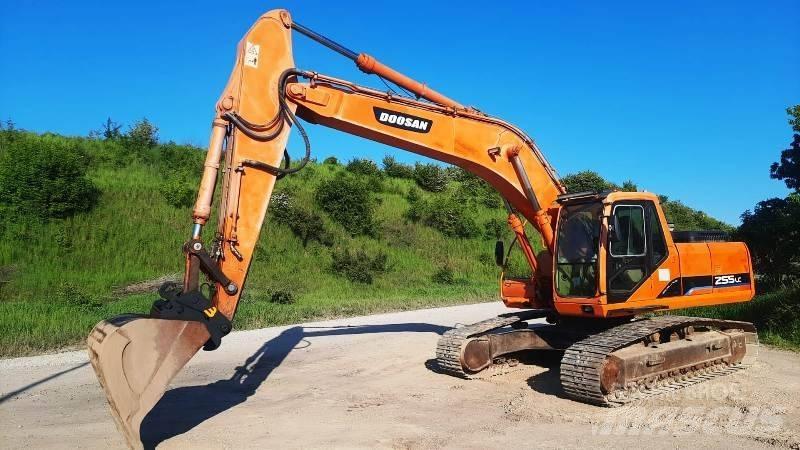 Daewoo S255 LC Rupsgraafmachines