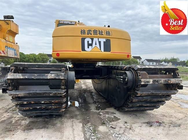 CAT 320 C Amfibische graafmachines