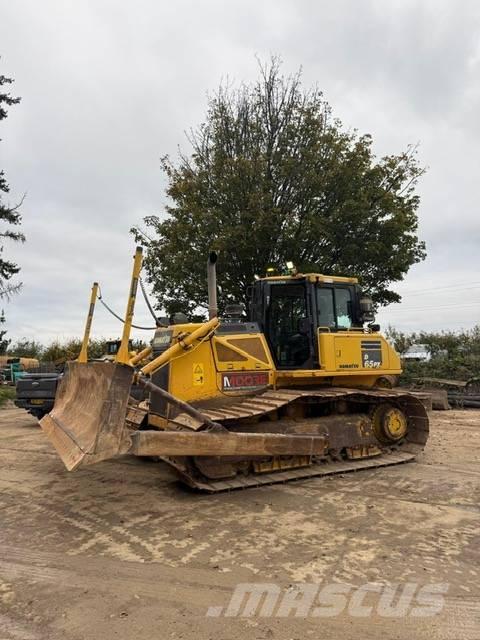 Komatsu D 65 PX-17 Rupsdozers