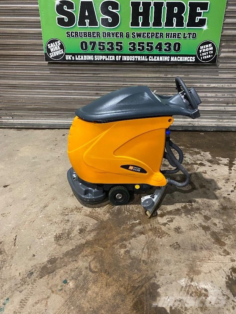 Taski 955b Schrobzuigmachines