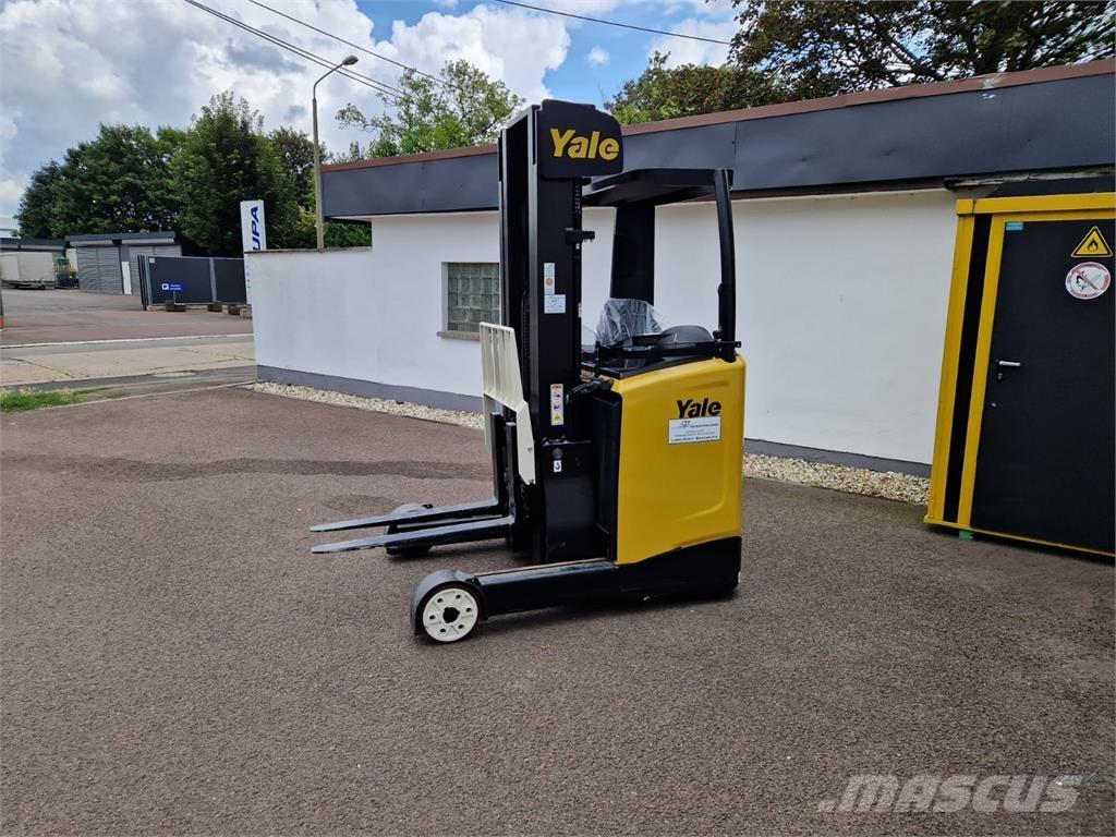 Yale MR14 Reachtruck voor hoog niveau
