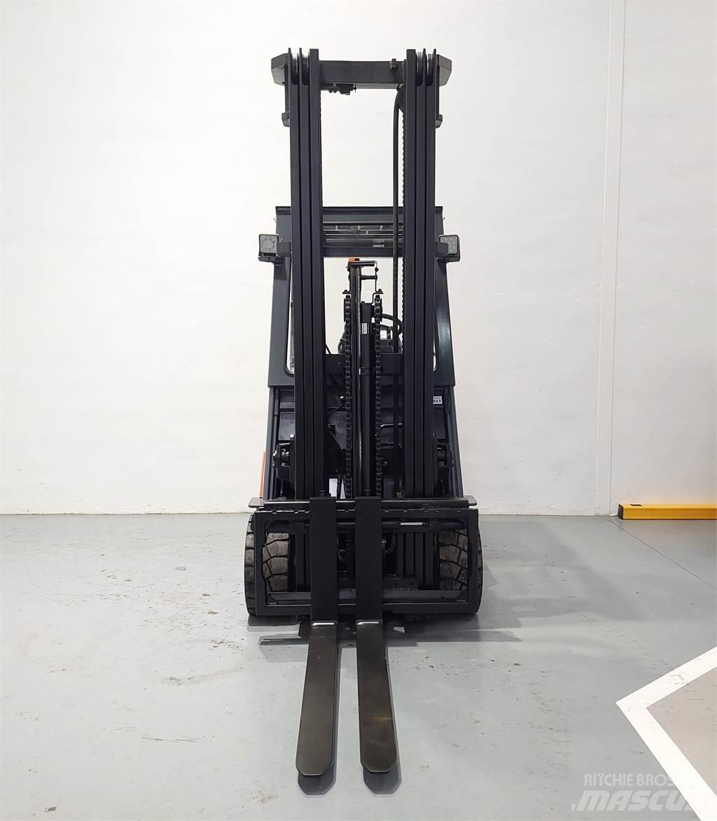 Toyota 7FBMF30 Elektrische heftrucks