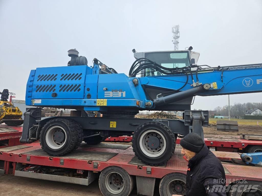 Fuchs MHL 331 Waste / industry handlers
