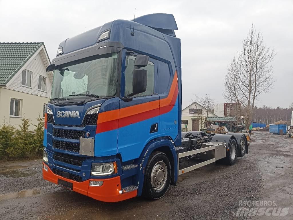Scania R520 Chassis met cabine