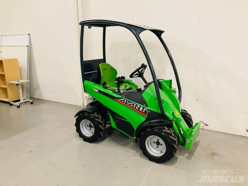 Avant 225 Miniladers