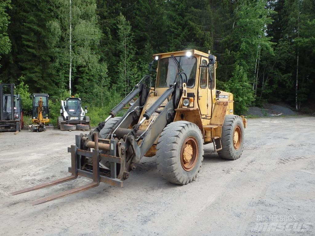Volvo BM 4300 4x4 Wielladers