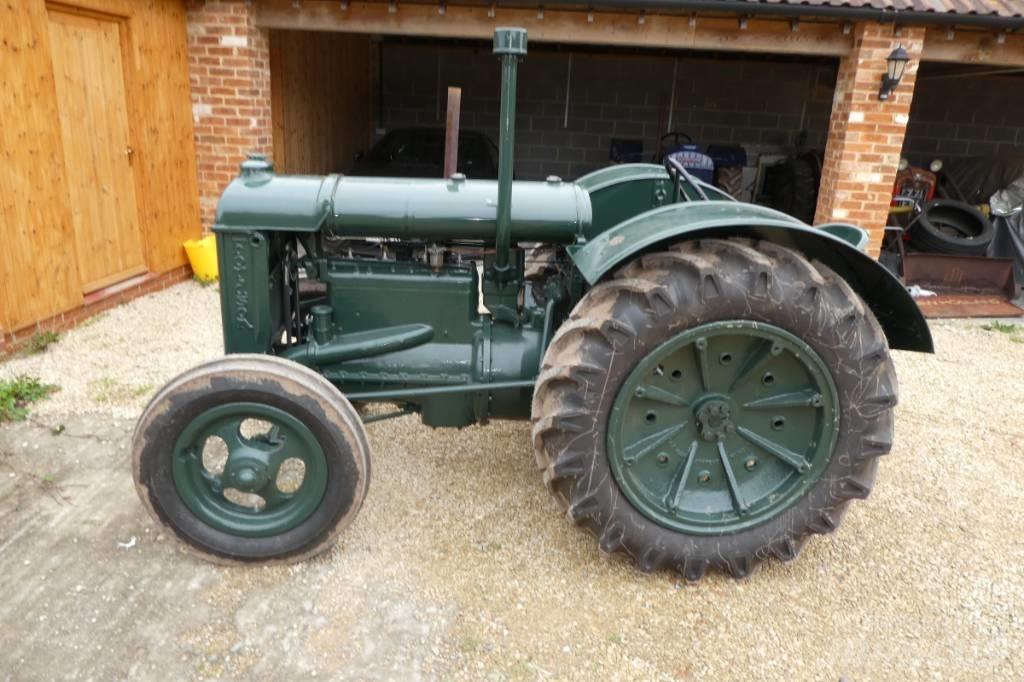 Fordson standard Tractoren