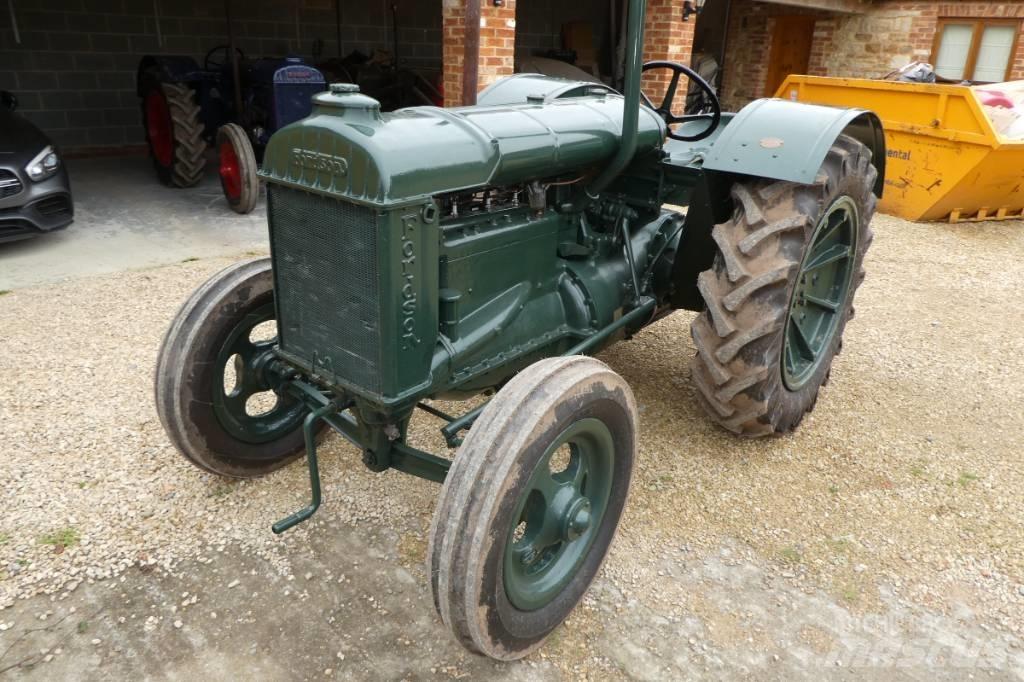 Fordson standard Tractoren