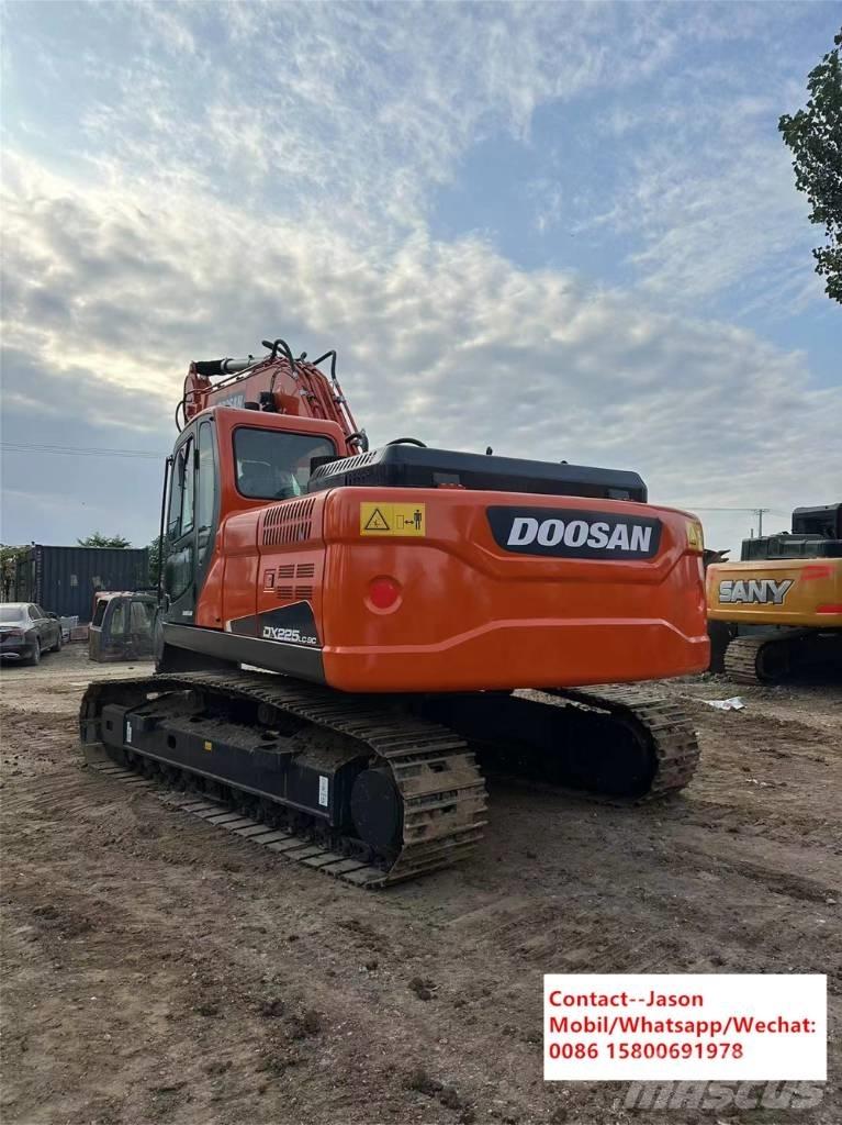 Doosan DX 225 LCA Rupsgraafmachines