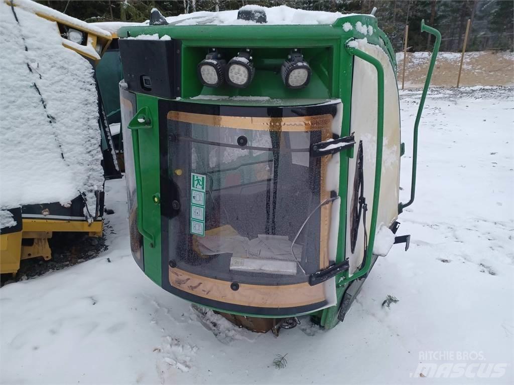 John Deere 1210e Cabine en interieur