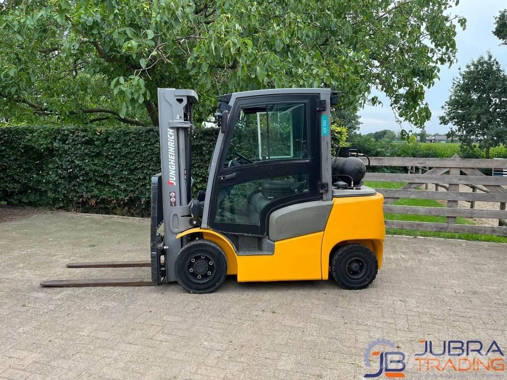 Jungheinrich TFG 425 LPG heftrucks