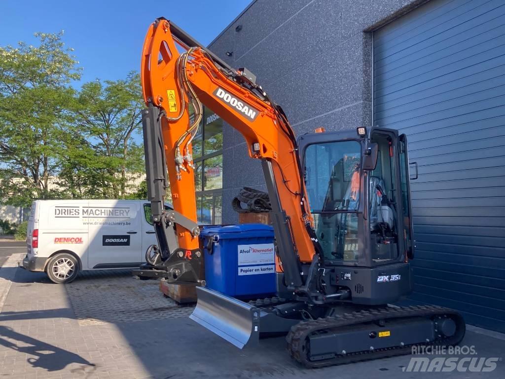Develon DX 35 Z-7 Minigraafmachines < 7t