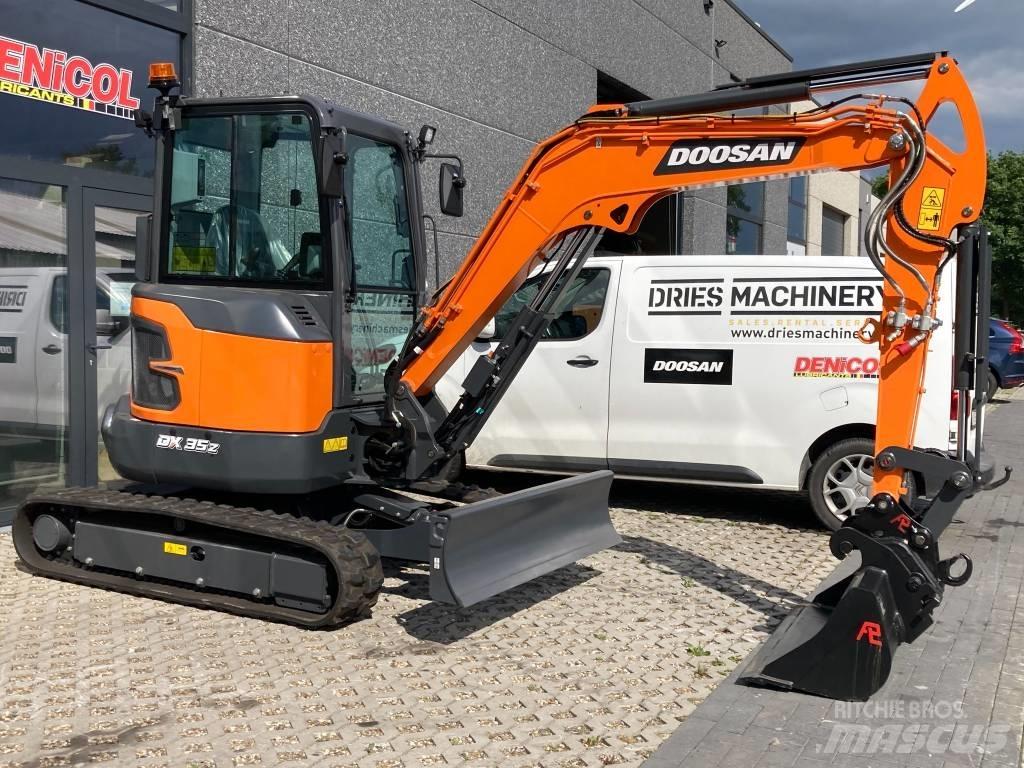 Develon DX 35 Z-7 Minigraafmachines < 7t