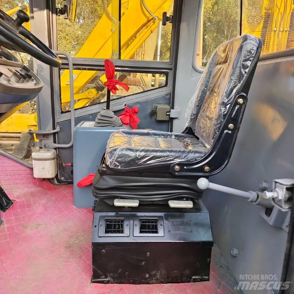 XCMG XS 142 J Trilrolwalsen