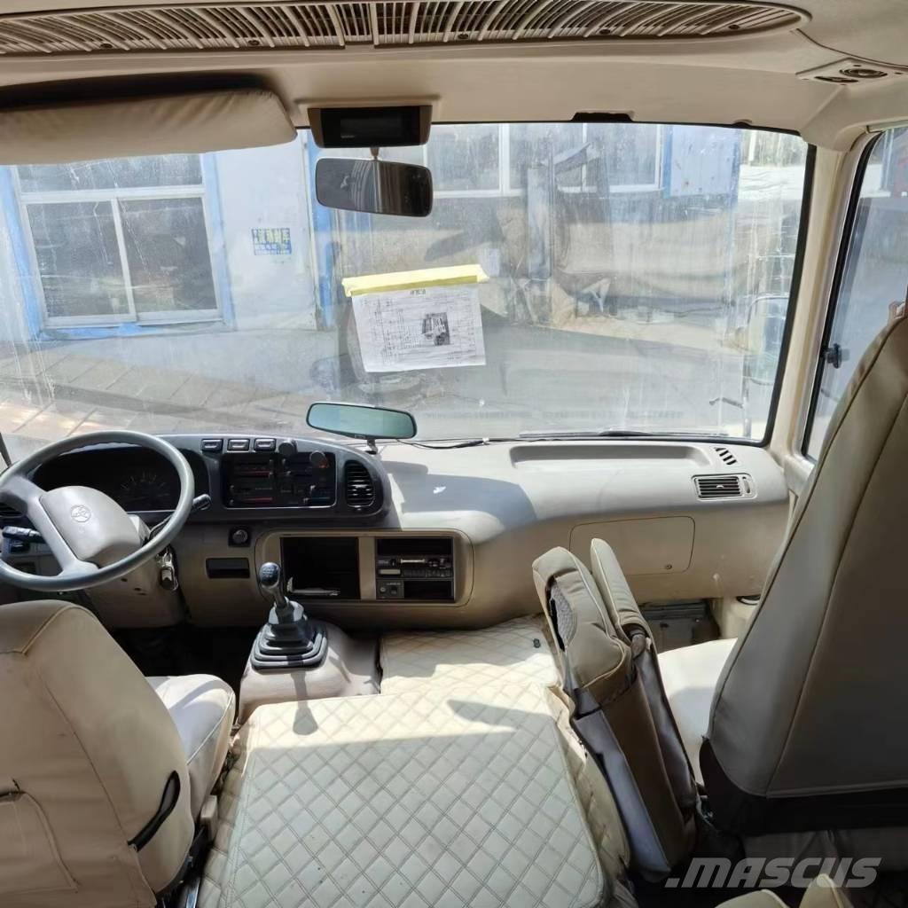 Toyota Coaster Bus Minibussen