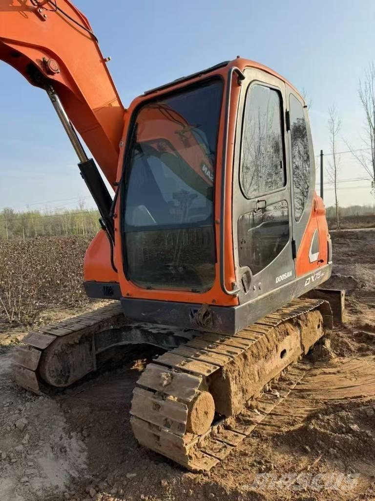 Doosan DX 75-9 C Rupsgraafmachines