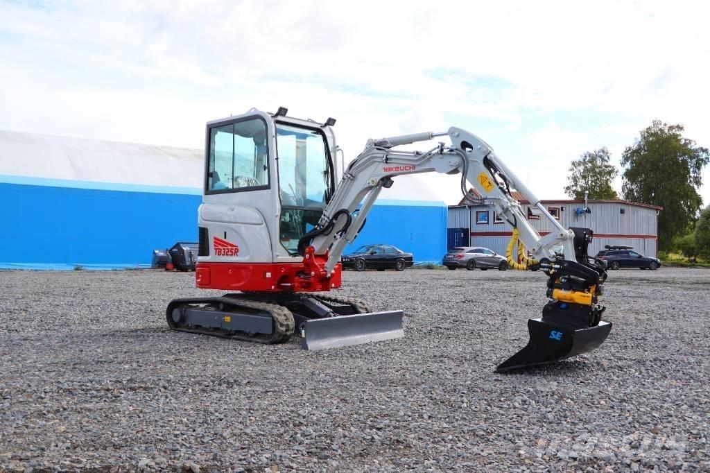 Takeuchi TB325R Minigraafmachines < 7t