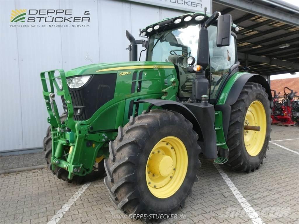 John Deere 6250R Tractoren