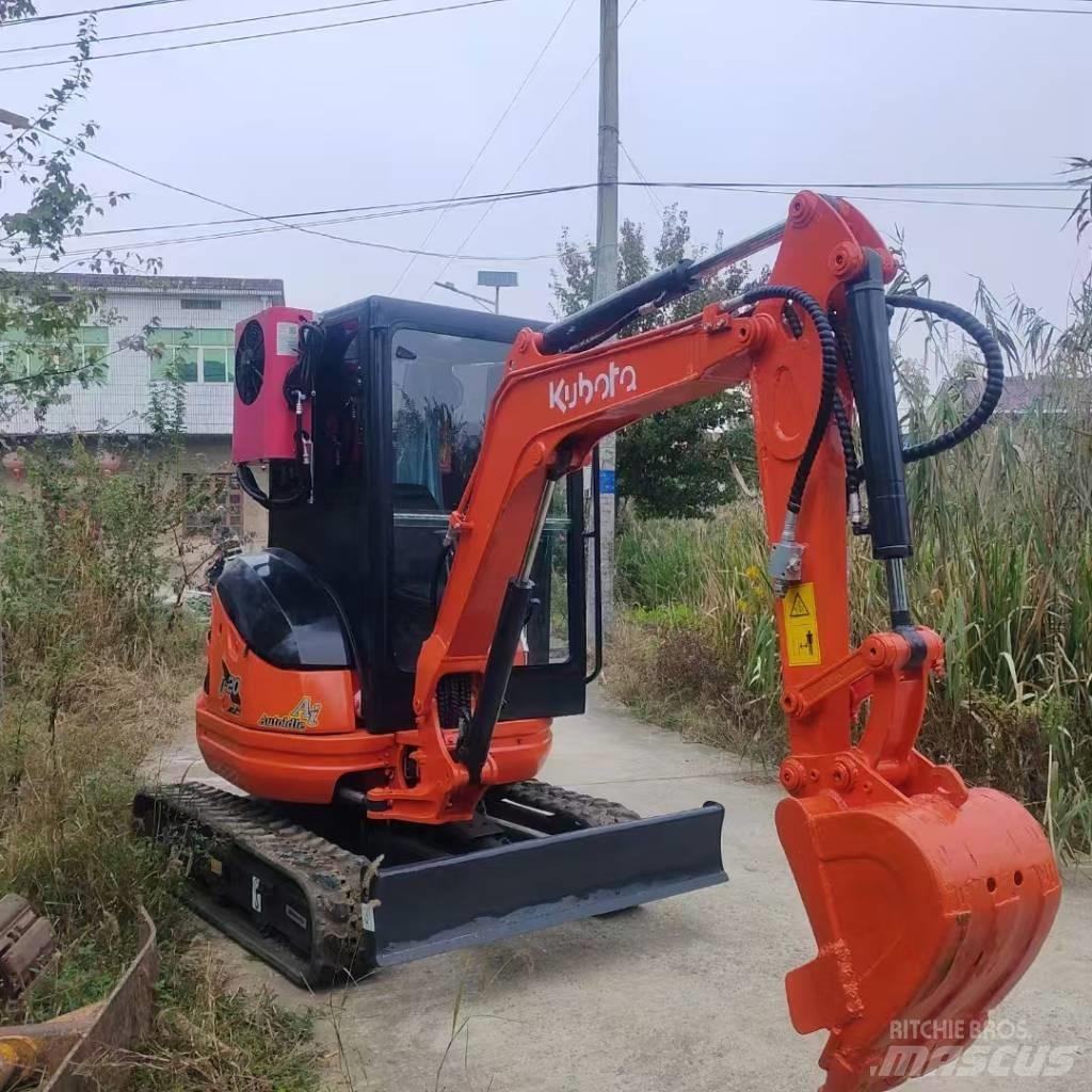 Kubota U20 Minigraafmachines < 7t