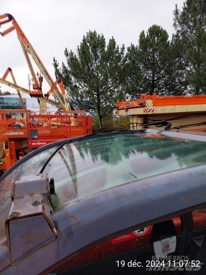 Manitou MT1440 Verreikers