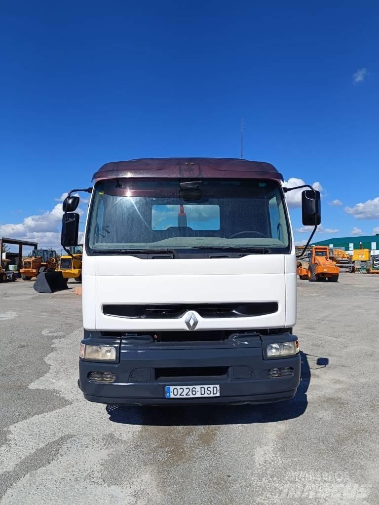 Renault 320 DCI Vlakke laadvloer met kraan