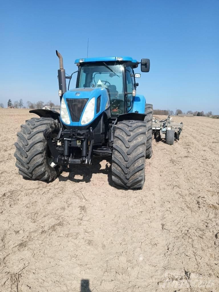 New Holland T 7060 Tractoren