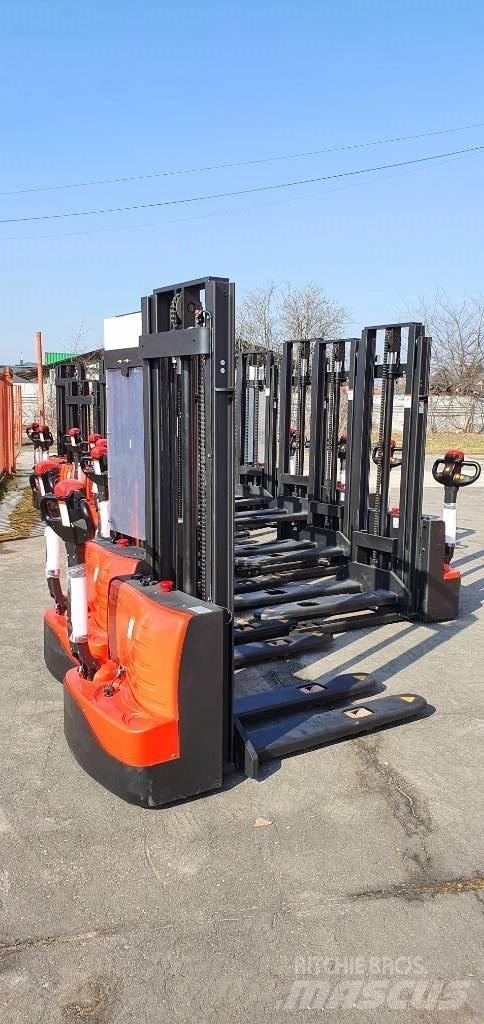 Everlift ELES-12J Zelfrijdende stapelaars