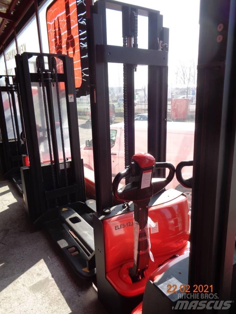 Everlift ELES-12J Zelfrijdende stapelaars