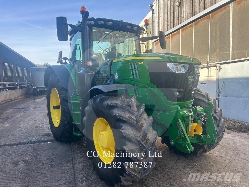 John Deere 6215 R Tractoren