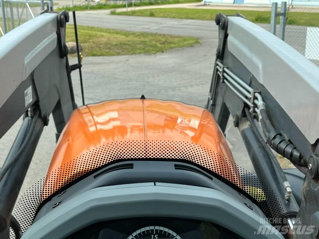 Valtra T174 Tractoren