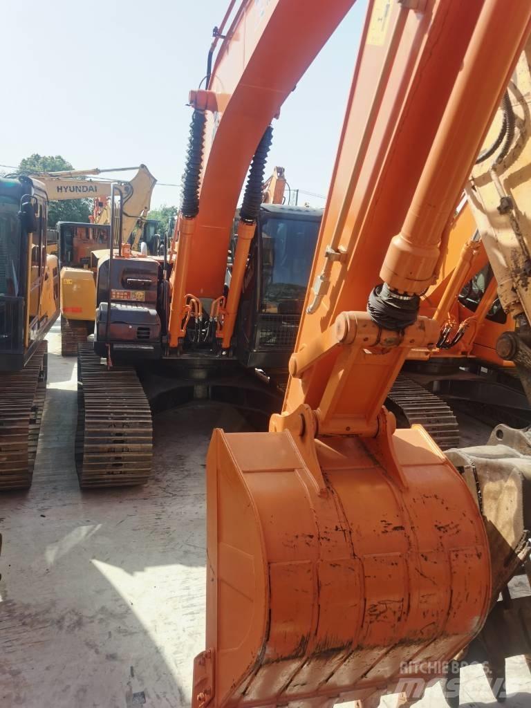 Hitachi ZX 210 Rupsgraafmachines