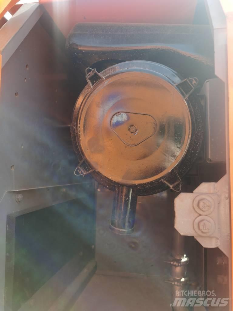 Hitachi ZX 210 Rupsgraafmachines