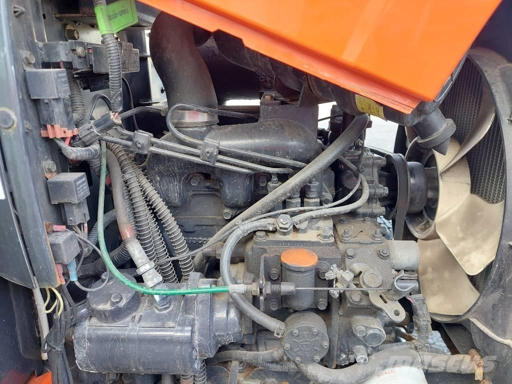 Kioti CK 2810 HST Compacttrekkers