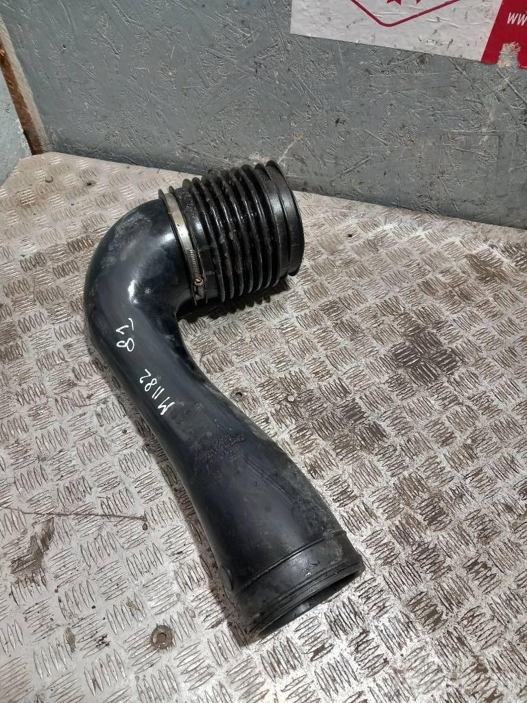 MAN TGX  81082010490 Cabine en interieur