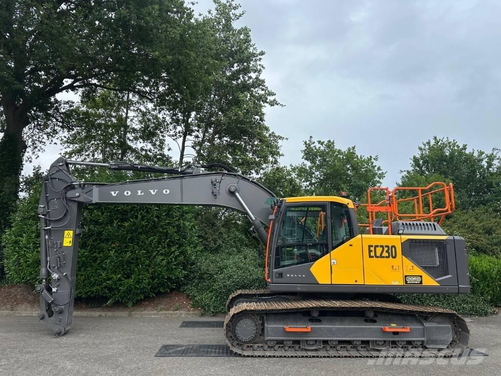 Volvo EC 220 EL Rupsgraafmachines