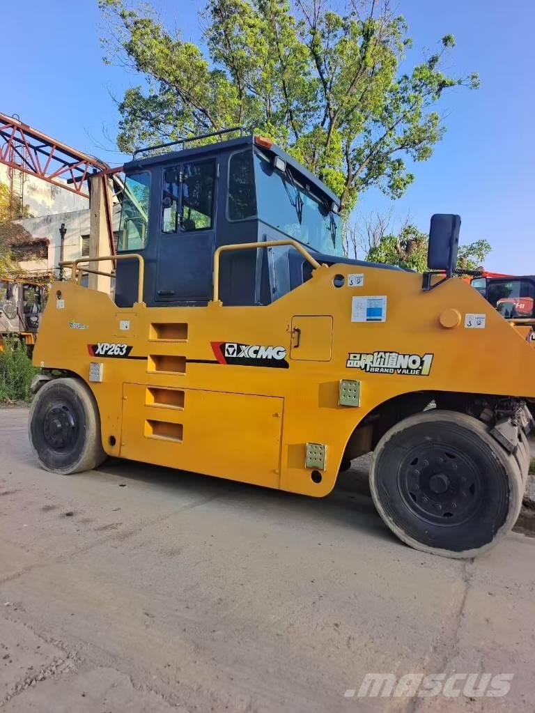 XCMG XP 263 Bandenwalsen