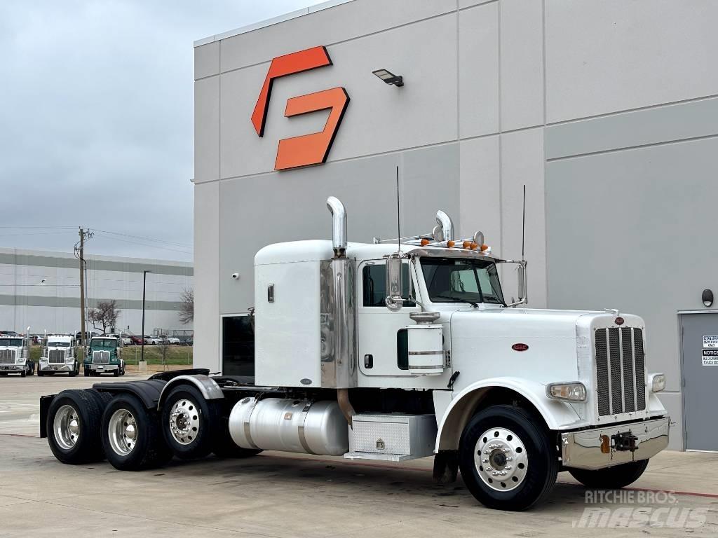 Peterbilt 388 Trekkers