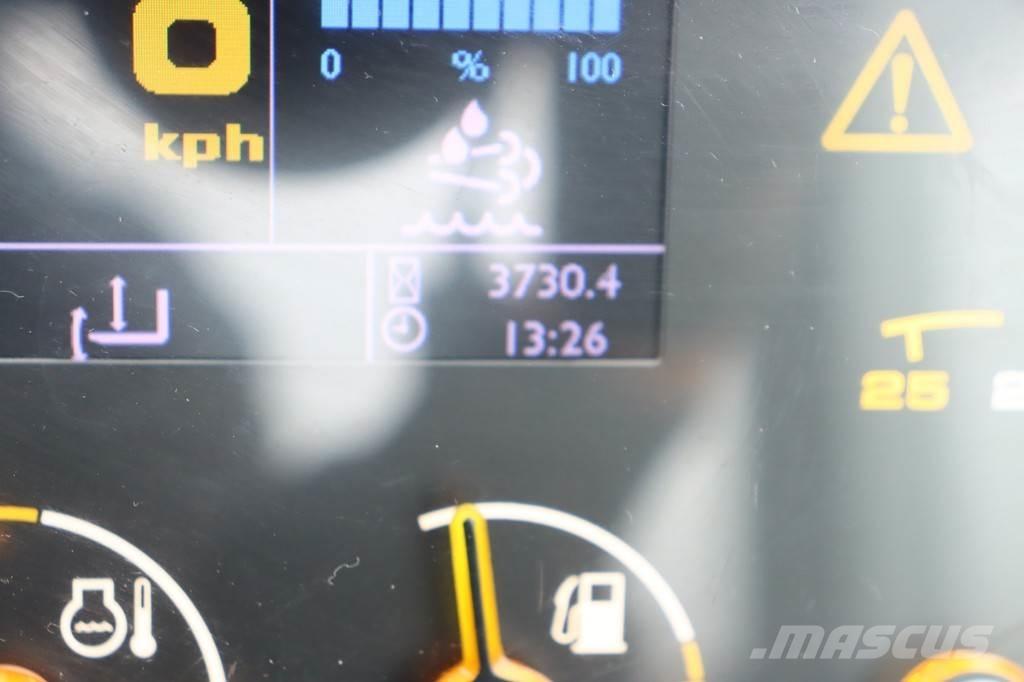 JCB 541-70 Verreikers