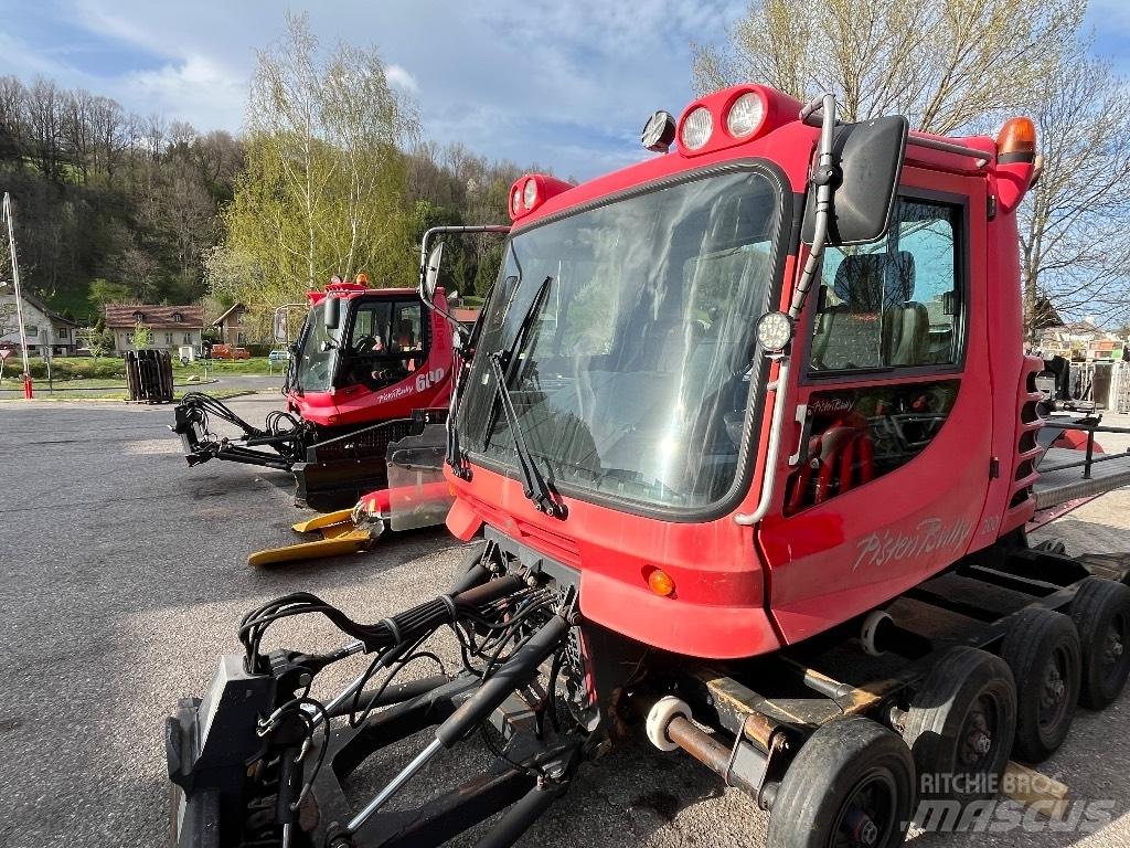  Pisten Bully 200 Sneeuwruimers en -schuivers
