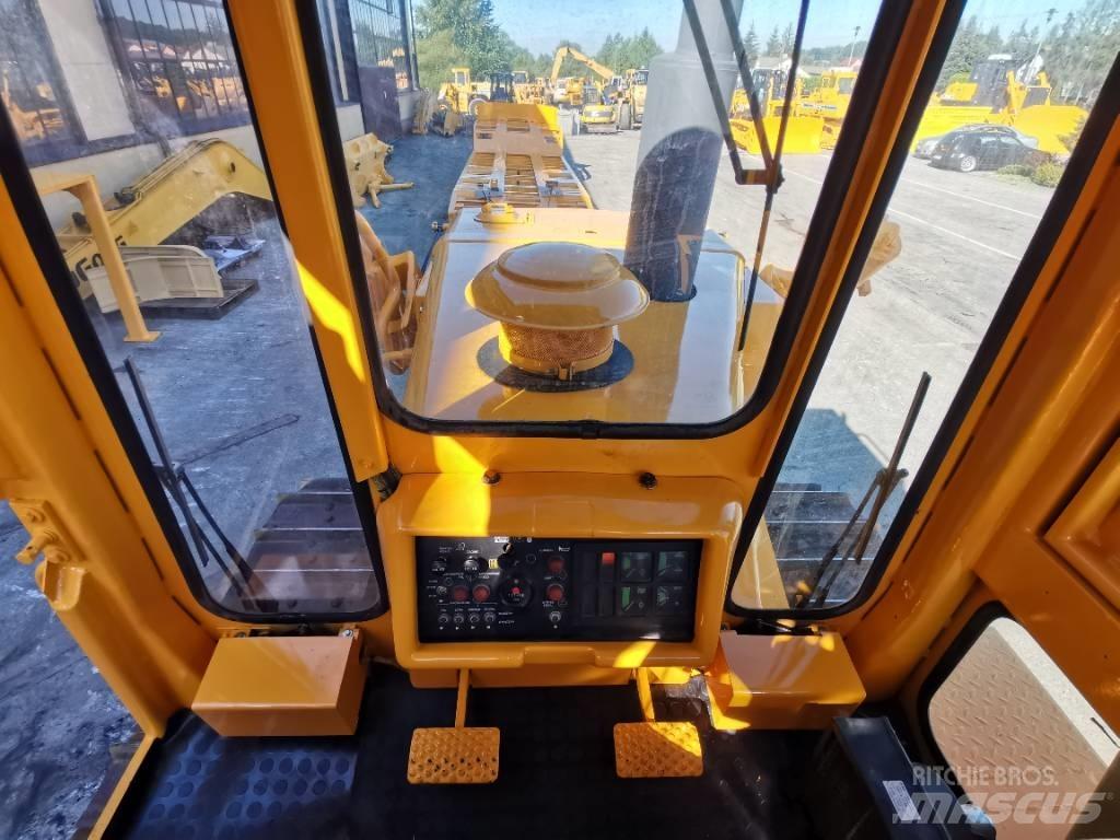 Dressta TD-20G Rupsdozers