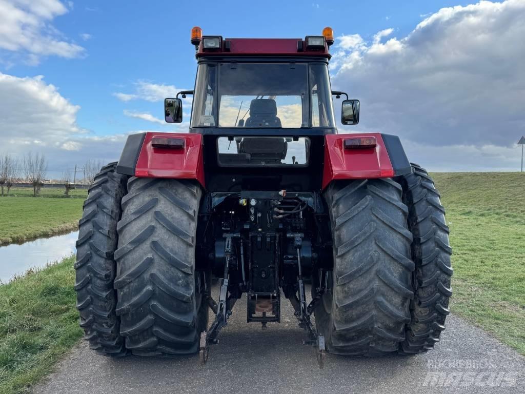 Case IH 1255 XL Tractoren