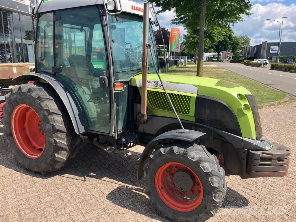 CLAAS Nectis 257 VL Tractoren