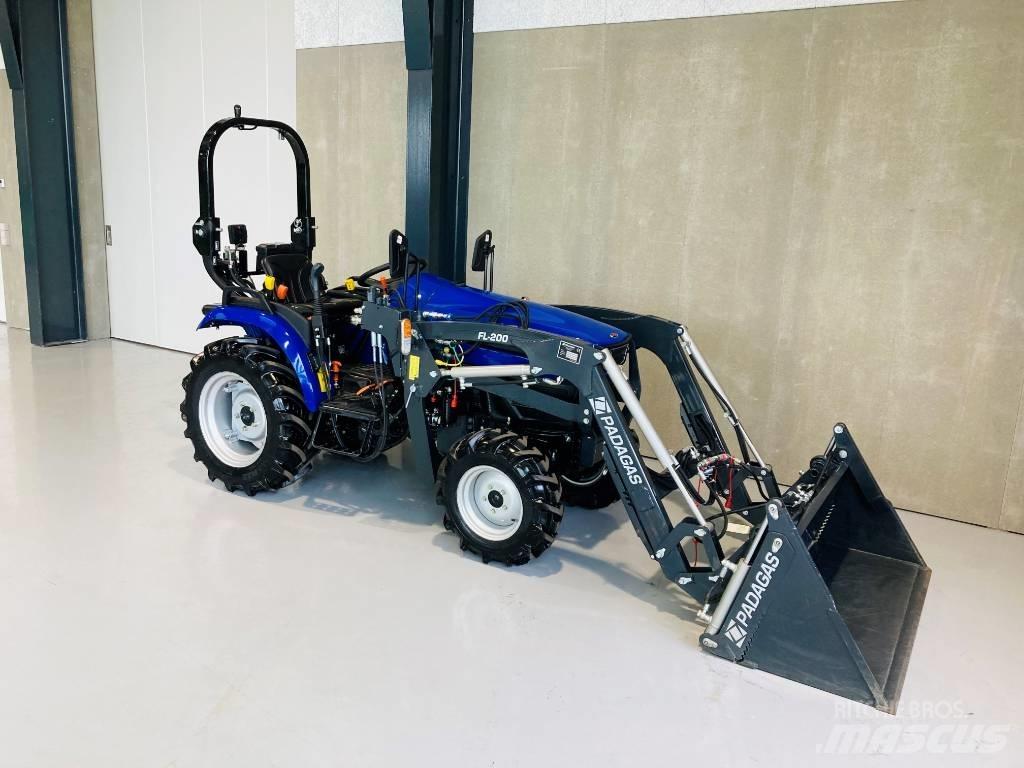 Farmtrac 26 H 4WD Tractoren